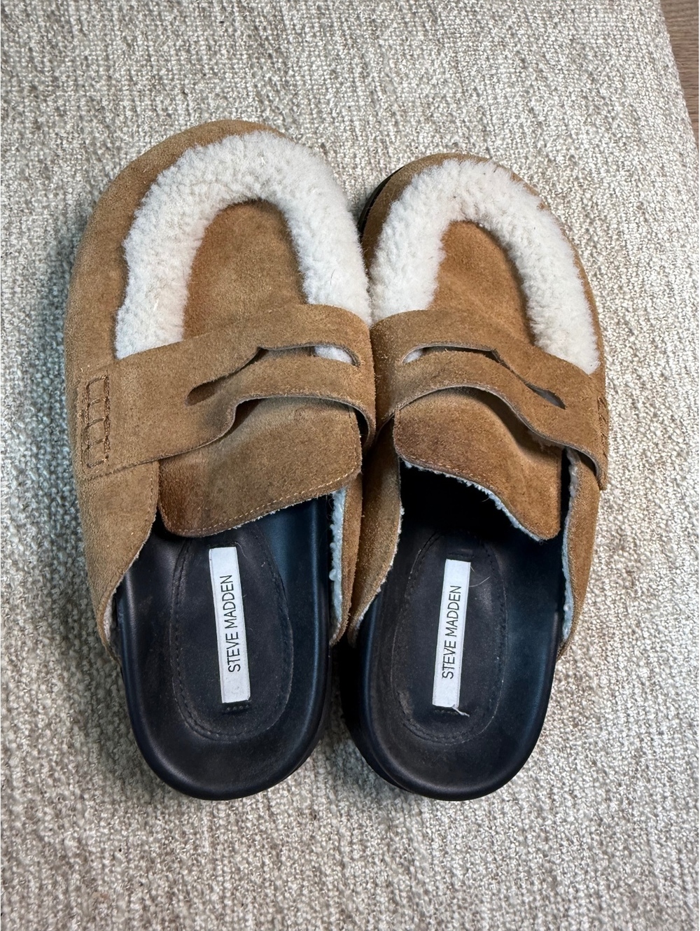 Steve Madden Women's Brown Faux Suede Loafers with Shearling Trim Size 7M‎